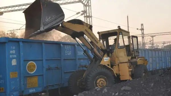 सारडा एनर्जी में मिला था अनुमति से 19 हजार टन अधिक कोयला, खनिज विभाग ने आगे नहीं की कार्रवाई
