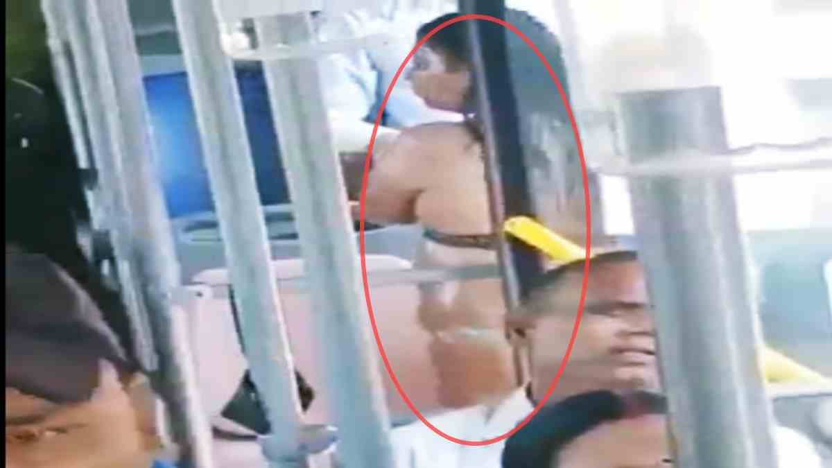 A woman came without clothes in Delhi’s cluster bus: बिना कपड़ों के युवती सरकारी बस में घूम रही थी, फी र क्या हुआ, Video Viral